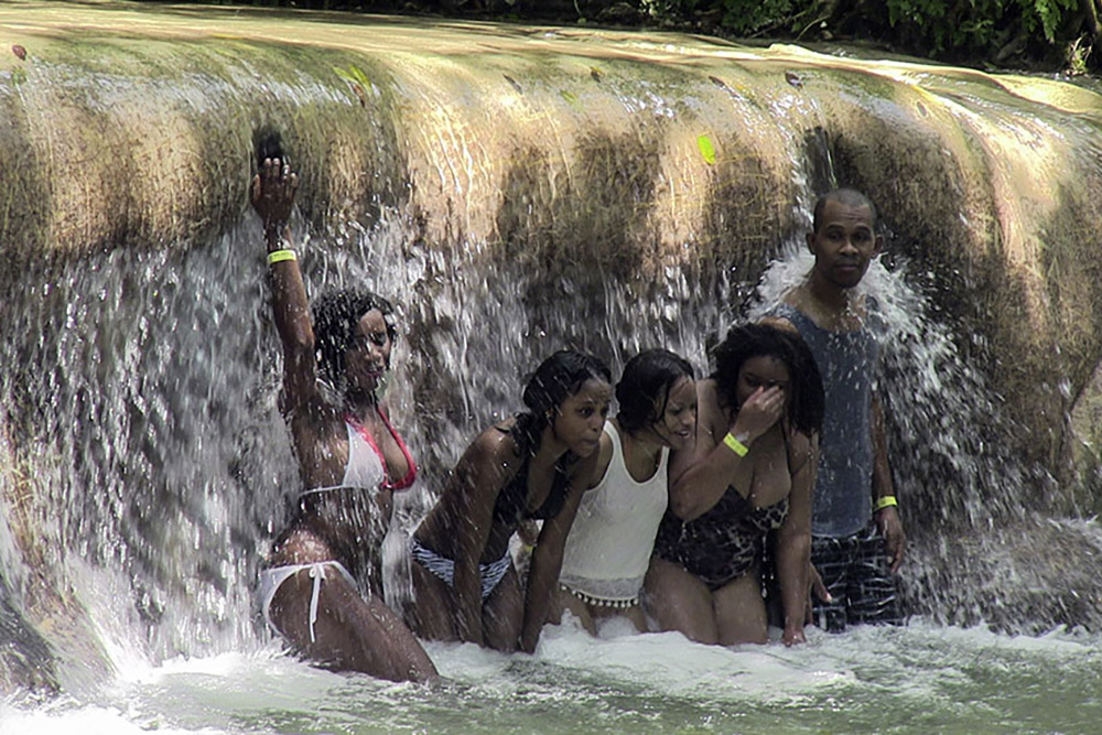 Dunns River Falls & Ocho Rios Highlight Tour - Fly High Taxi and Tours Jamaica - www.FlyHighTaxiAndToursJamaica.com - www.FlyHighTaxiAndToursJamaica.net Dunns River Falls & Ocho Rios Highlight Tour - Fly High Taxi and Tours Jamaica - www.FlyHighTaxiAndToursJamaica.com - www.FlyHighTaxiAndToursJamaica.net