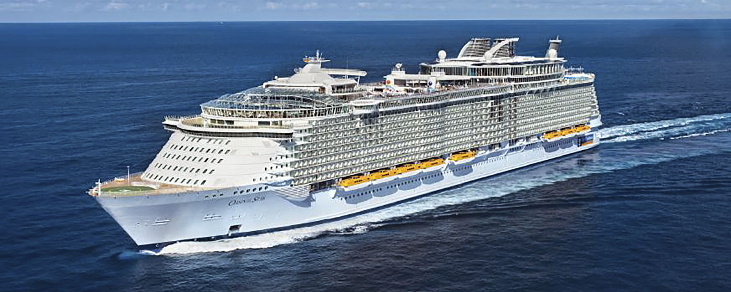 Oasis Of The Sea Cruise Ship - Fly High Taxi and Tours Jamaica - www.flyhightaxiandtoursjamaica.com - www.flyhightaxiandtoursjamaica.net